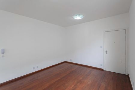 Apartamento à venda com 65m², 2 quartos e 1 vagaSala