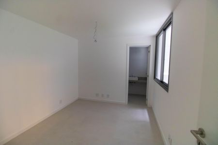 Apartamento para alugar com 147m², 3 quartos e 2 vagasSuíte 1