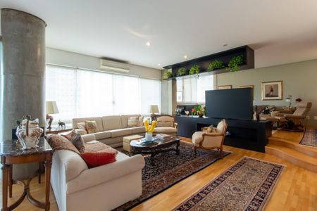 Apartamento para alugar com 4 quartos, 272m² em Morumbi, São Paulo