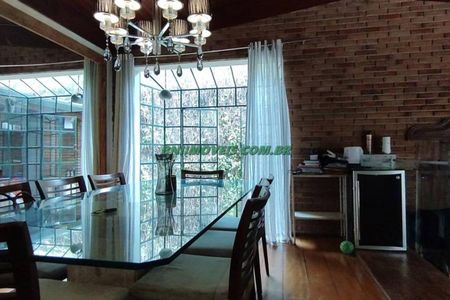 Casa à venda com 400m², 3 quartos e 5 vagas