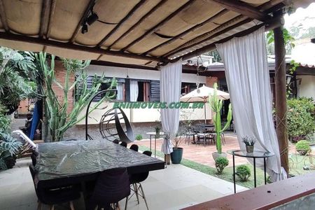 Casa à venda com 400m², 3 quartos e 5 vagas