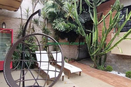 Casa à venda com 400m², 3 quartos e 5 vagas