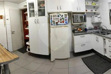 Apartamento à venda com 160m², 3 quartos e 3 vagas