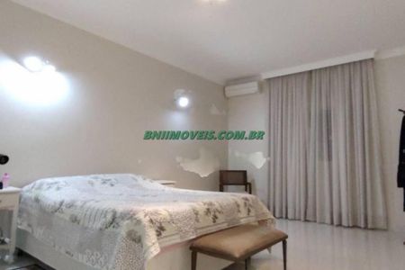 Casa à venda com 5 quartos, 310m² em Barra Funda, São Paulo