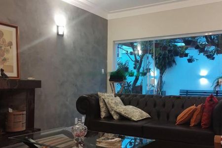 Casa à venda com 5 quartos, 310m² em Barra Funda, São Paulo