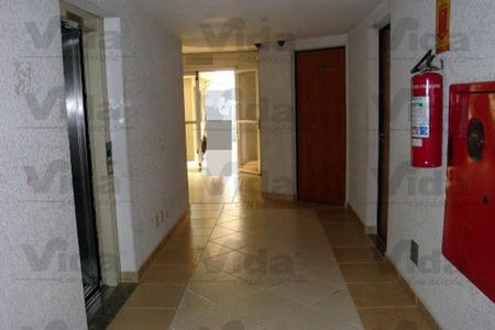 Apartamento à venda com 3 quartos, 67m² em Quitaúna, Osasco