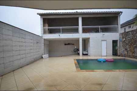 Casa para alugar com 360m², 4 quartos e 2 vagasPiscina