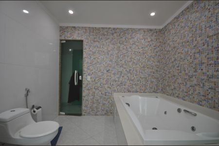 Casa para alugar com 360m², 4 quartos e 2 vagasBanheiro Social