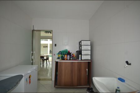 Casa para alugar com 360m², 4 quartos e 2 vagasÁrea de Serviço