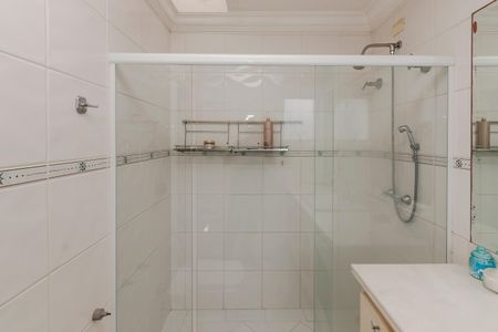 Casa à venda com 500m², 4 quartos e 4 vagasBanheiro 1