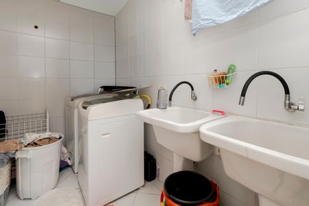 Casa à venda com 500m², 4 quartos e 4 vagasLavanderia