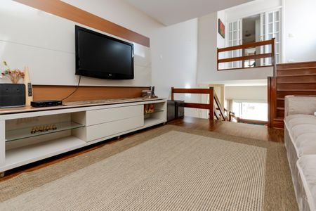 Casa à venda com 500m², 4 quartos e 4 vagasSala de TV