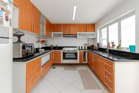 Casa à venda com 500m², 4 quartos e 4 vagasCozinha