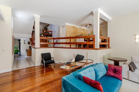 Casa à venda com 500m², 4 quartos e 4 vagasSala