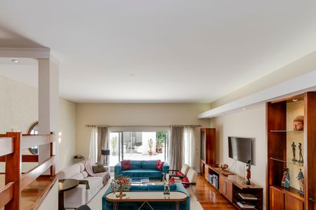 Casa à venda com 500m², 4 quartos e 4 vagasSala