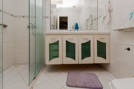 Casa à venda com 500m², 4 quartos e 4 vagasBanheiro 2