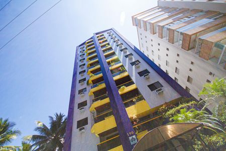 Apartamento para alugar com 85m², 2 quartos e 1 vaga Apartamento para alugar com 85m², 2 quartos e 1 vagaFachada