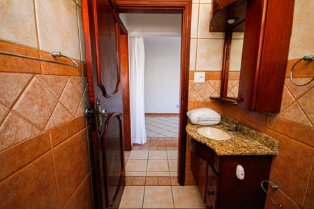 Apartamento para alugar com 85m², 2 quartos e 1 vaga Apartamento para alugar com 85m², 2 quartos e 1 vagaBanheiro