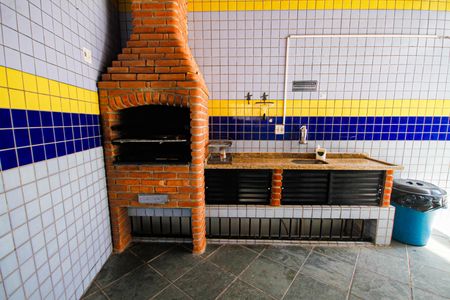 Apartamento para alugar com 85m², 2 quartos e 1 vaga Apartamento para alugar com 85m², 2 quartos e 1 vagaÁrea comum - Churrasqueira