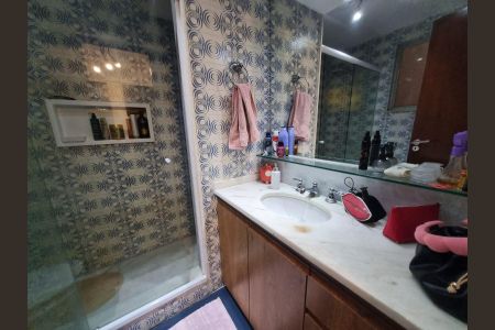 Apartamento à venda com 183m², 3 quartos e 2 vagas Apartamento à venda com 183m², 3 quartos e 2 vagasBanheiro