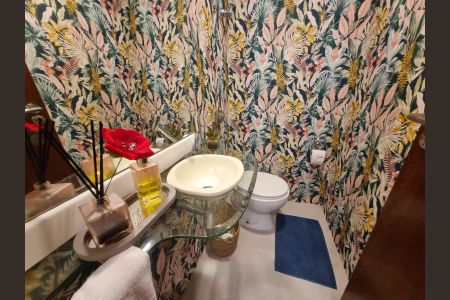 Apartamento à venda com 183m², 3 quartos e 2 vagas Apartamento à venda com 183m², 3 quartos e 2 vagasBanheiro