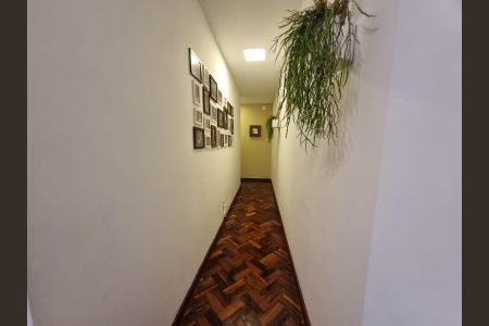 Apartamento à venda com 183m², 3 quartos e 2 vagas Apartamento à venda com 183m², 3 quartos e 2 vagasCorredor