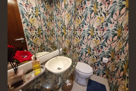 Apartamento à venda com 183m², 3 quartos e 2 vagas Apartamento à venda com 183m², 3 quartos e 2 vagasBanheiro