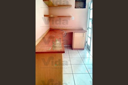 Casa à venda com 3 quartos, 200m² em Cidade das Flores, Osasco