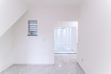 Sala de casa para alugar com 3 quartos, 240m² em Pilares, Rio de Janeiro