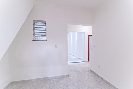 Sala de casa para alugar com 3 quartos, 240m² em Pilares, Rio de Janeiro