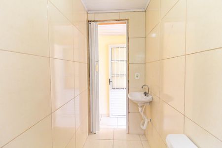 Casa para alugar com 45m², 1 quarto e sem vaga Casa para alugar com 45m², 1 quarto e sem vagaBanheiro