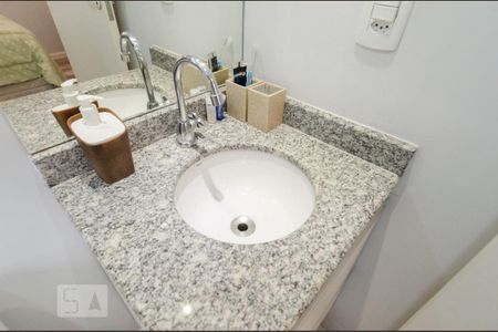 Banheiro de apartamento para alugar com 3 quartos, 55m² em Planalto, São Bernardo do Campo