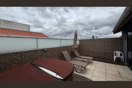 Apartamento à venda com 102m², 2 quartos e 1 vaga Apartamento à venda com 102m², 2 quartos e 1 vagaCobertura