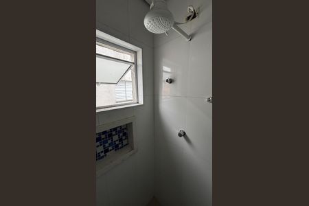 Apartamento à venda com 102m², 2 quartos e 1 vaga Apartamento à venda com 102m², 2 quartos e 1 vagaBanheiro