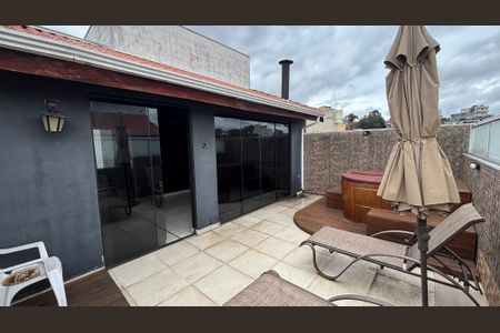 Apartamento à venda com 102m², 2 quartos e 1 vaga Apartamento à venda com 102m², 2 quartos e 1 vagaCobertura