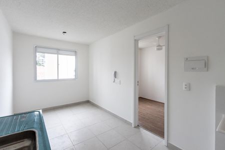 Apartamento para alugar com 1 quarto, 24m² em Parque Industrial Tomas Edson, São Paulo