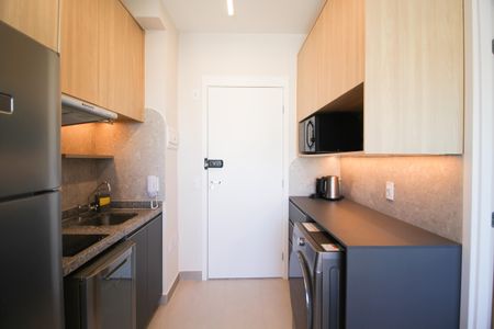 Cozinha de apartamento para alugar com 1 quarto, 30m² em Vila Olímpia, São Paulo