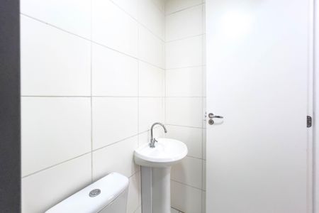 Apartamento para alugar com 34m², 2 quartos e sem vaga Apartamento para alugar com 34m², 2 quartos e sem vagaBanheiro