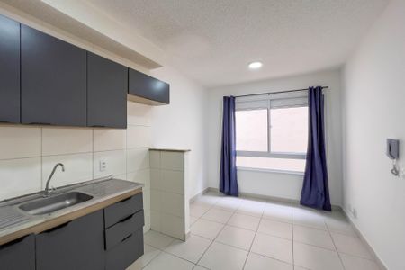 Apartamento para alugar com 34m², 2 quartos e sem vaga Apartamento para alugar com 34m², 2 quartos e sem vagaSala e cozinha