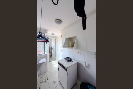 Apartamento para alugar com 75m², 3 quartos e 1 vagaÁrea de Serviço