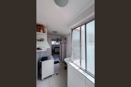 Apartamento para alugar com 75m², 3 quartos e 1 vagaÁrea de Serviço