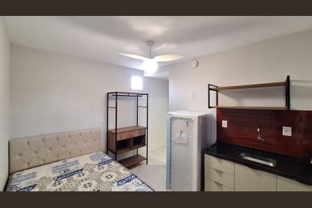 Sala/Quarto/Cozinha de kitnet/studio para alugar com 1 quarto, 18m² em Barra Funda, São Paulo