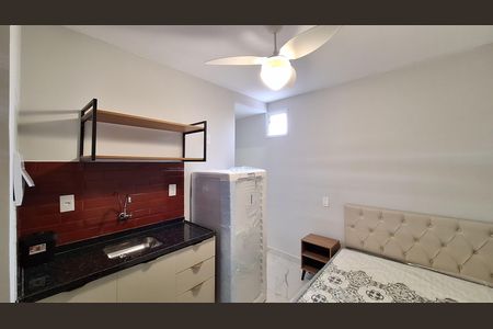 Studio para alugar com 16m², 1 quarto e sem vaga Studio para alugar com 16m², 1 quarto e sem vagaSala/Quarto/Cozinha