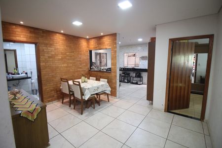 Copa de casa à venda com 3 quartos, 224m² em Jardim Filadelfia, Belo Horizonte