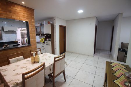 Copa de casa à venda com 3 quartos, 224m² em Jardim Filadelfia, Belo Horizonte