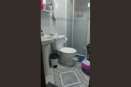 Banheiro de apartamento à venda com 2 quartos, 44m² em Jardim Paraguacu, São Paulo