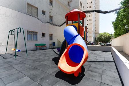Apartamento à venda com 60m², 3 quartos e 1 vagaÁrea comum - Playground