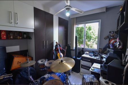 Apartamento à venda com 58m², 2 quartos e 1 vagaQuarto 2