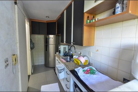 Apartamento à venda com 58m², 2 quartos e 1 vagaCozinha