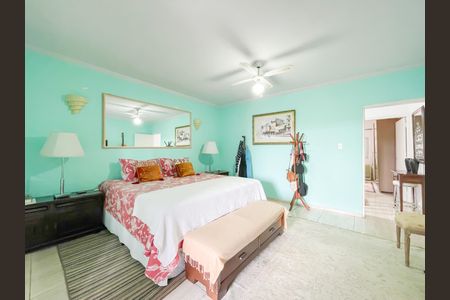 Casa à venda com 181m², 3 quartos e 2 vagasSuíte